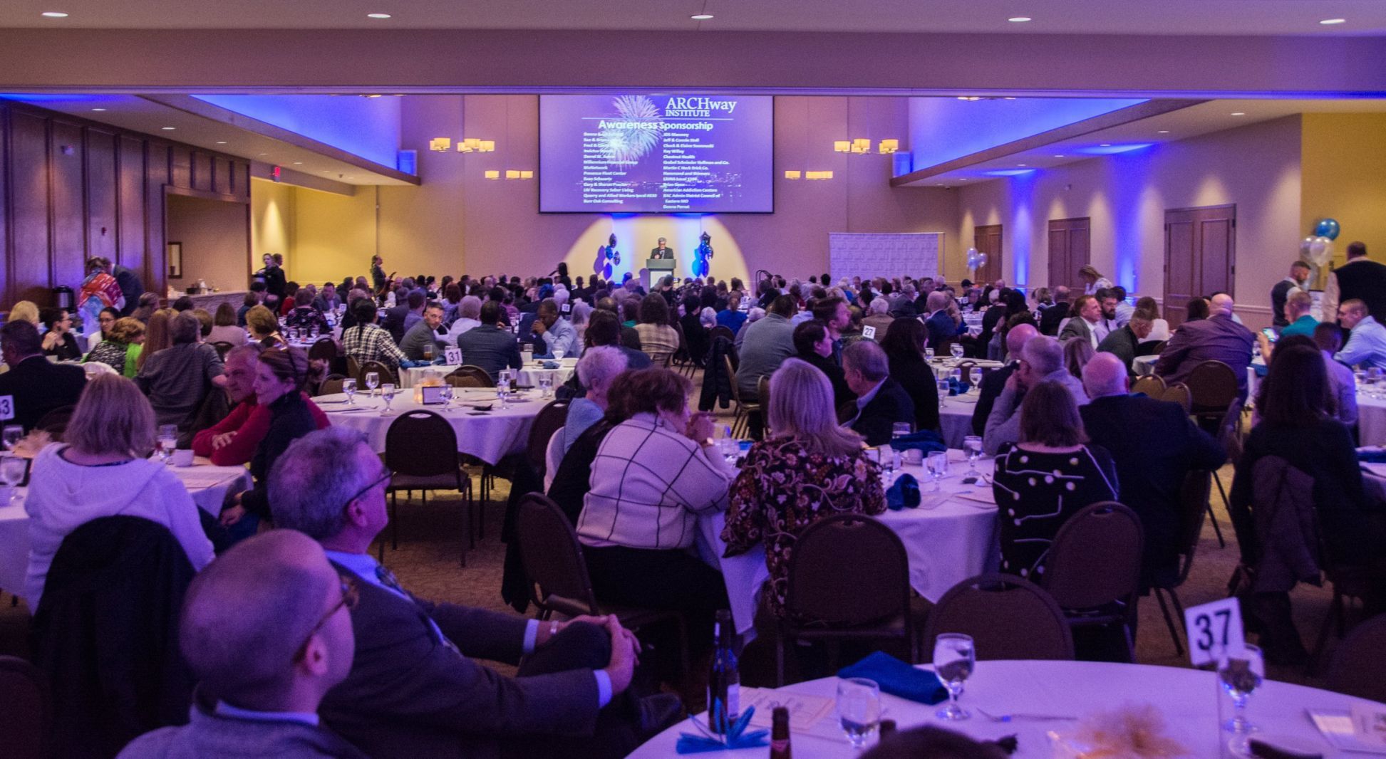 A crowded room at the ARCHway Institute 7th Annual Eperience Hope Gala